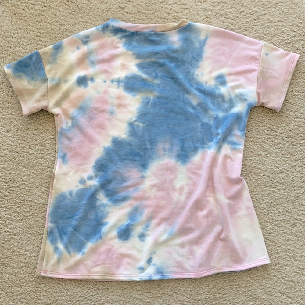 Tie Dye Top & Shorts Lounge Set - Picture 11 of 13